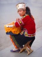 Ů
